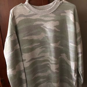 Arie desert sweatshirt in camo